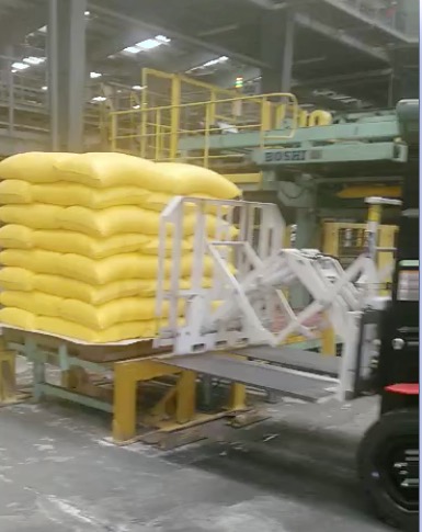 Forklift Pull Push Attachment ใช้สำหรับจัดการปุ๋ย