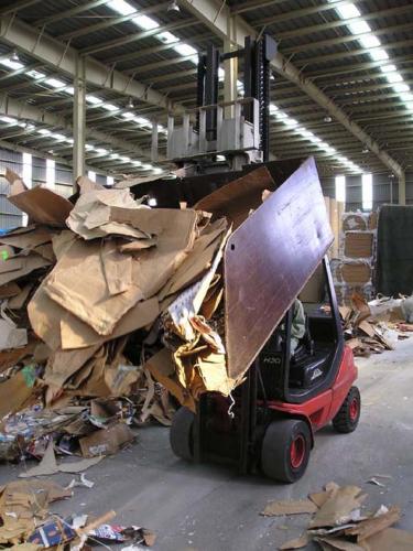 ส้อมบานพับพร้อมถัง